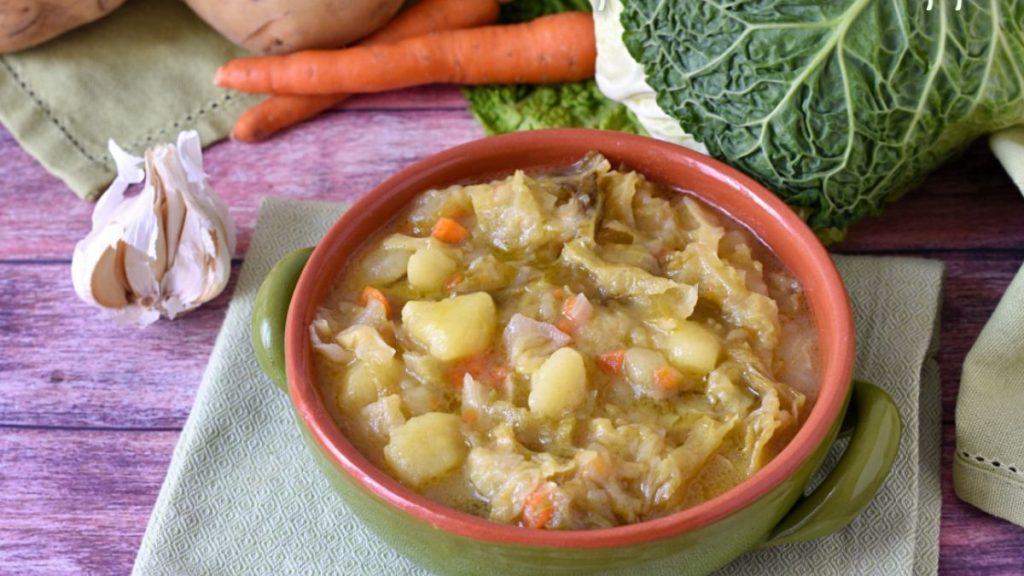 soupe de chou et pommes de terre