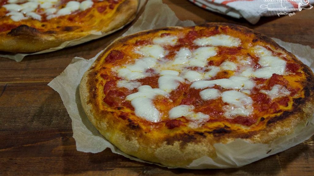 Pizza margherita maison