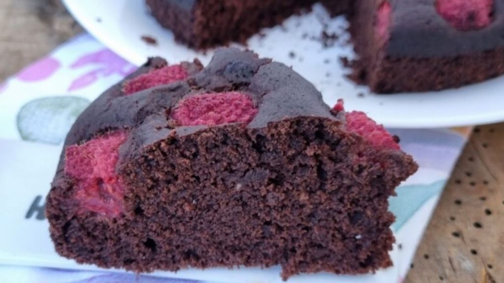 gâteau au chocolat et aux framboises