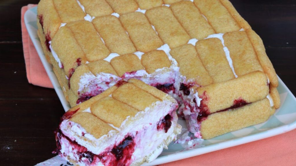 gâteau aux pavesini et aux fruits rouges