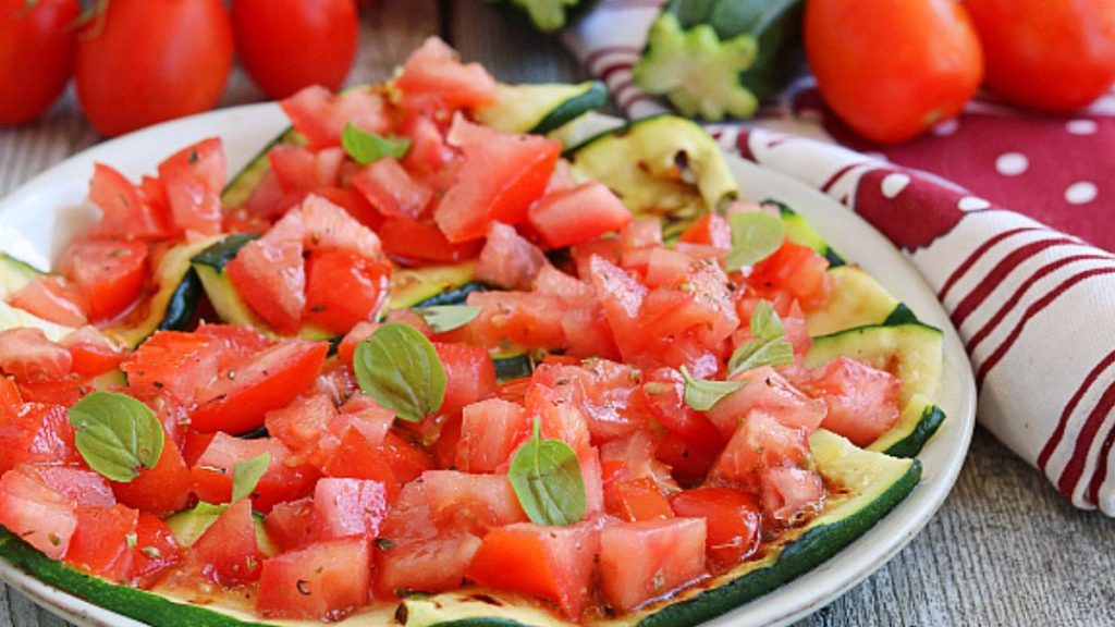 carpaccio de courgettes aux tomates