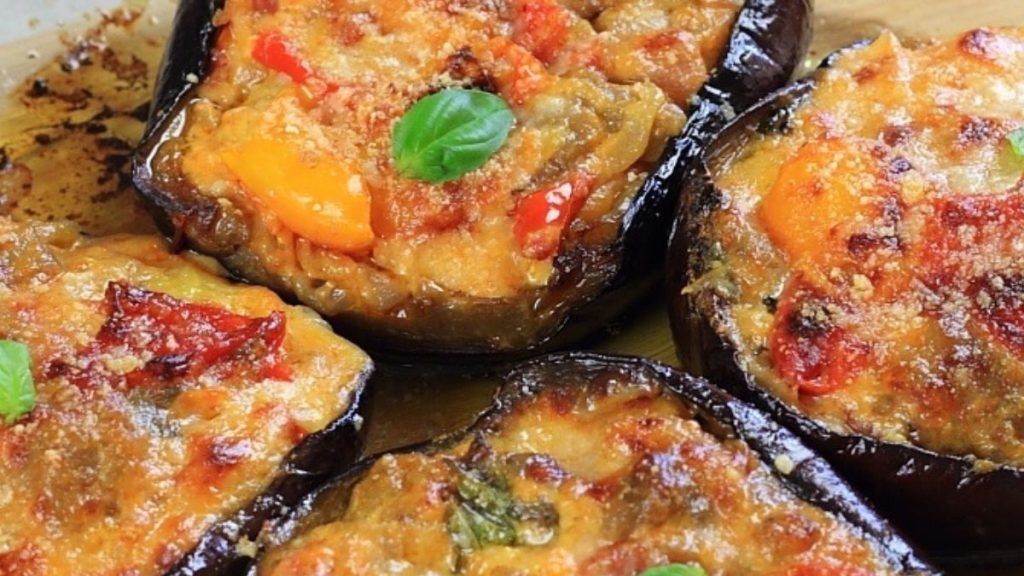 aubergines farcies aux tomates cerises et au fromage stracciatella