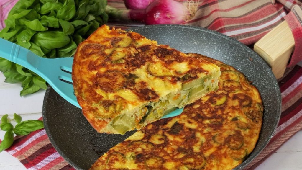 omelette aux oignons et aux courgettes